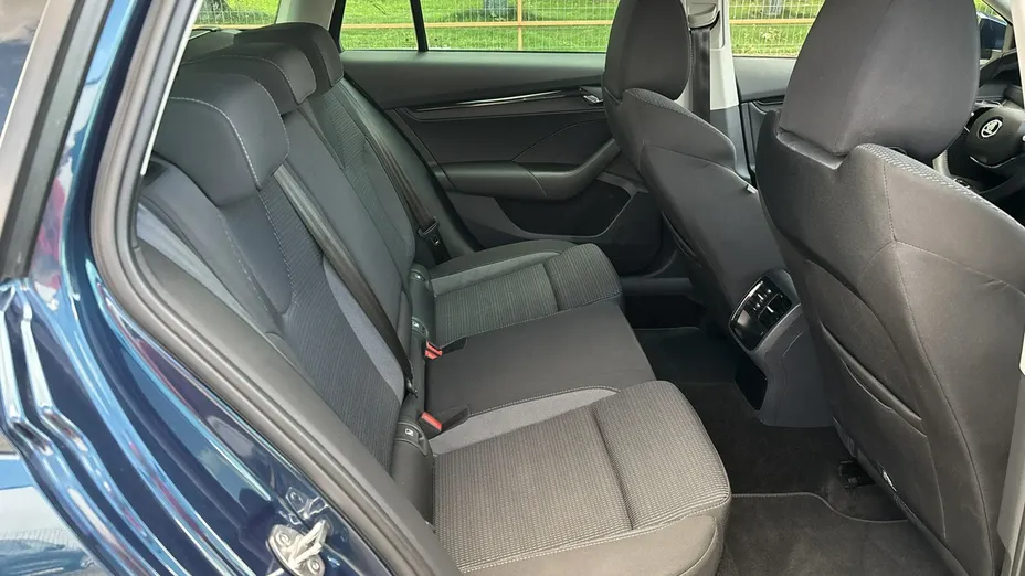 SKODA Octavia -