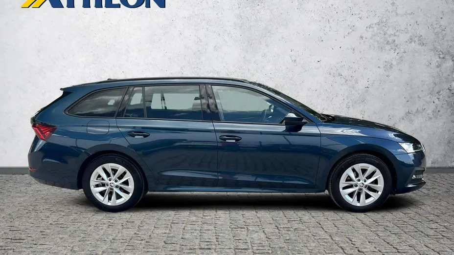 SKODA Octavia -