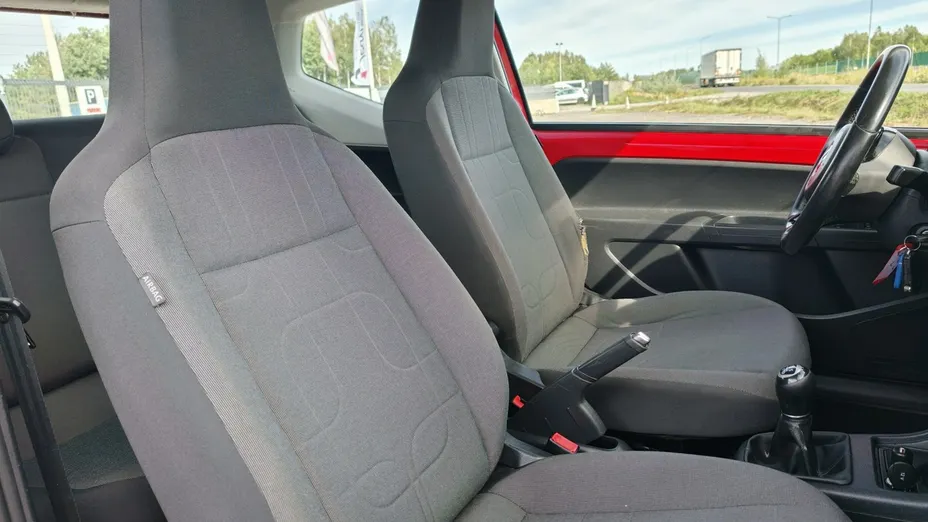 VOLKSWAGEN up! -