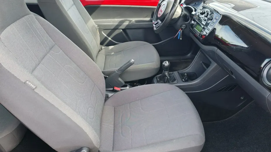 VOLKSWAGEN up! -