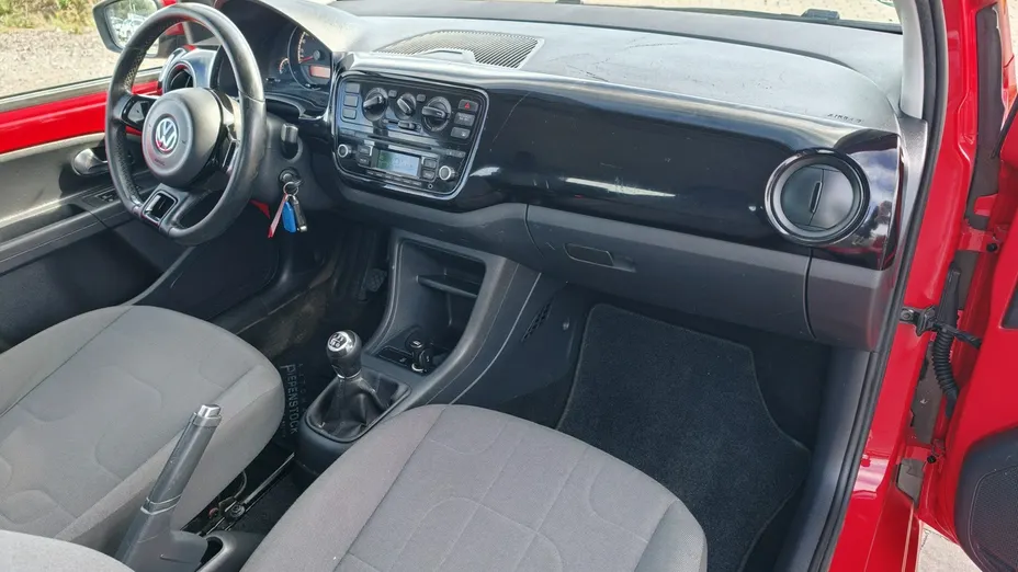 VOLKSWAGEN up! -