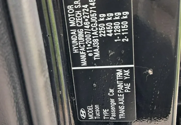HYUNDAI Tucson -