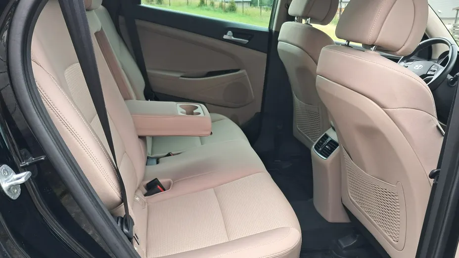 HYUNDAI Tucson -
