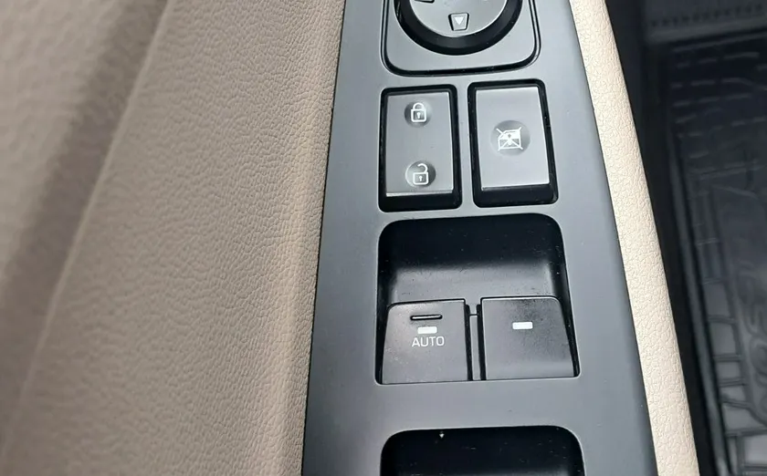 HYUNDAI Tucson -