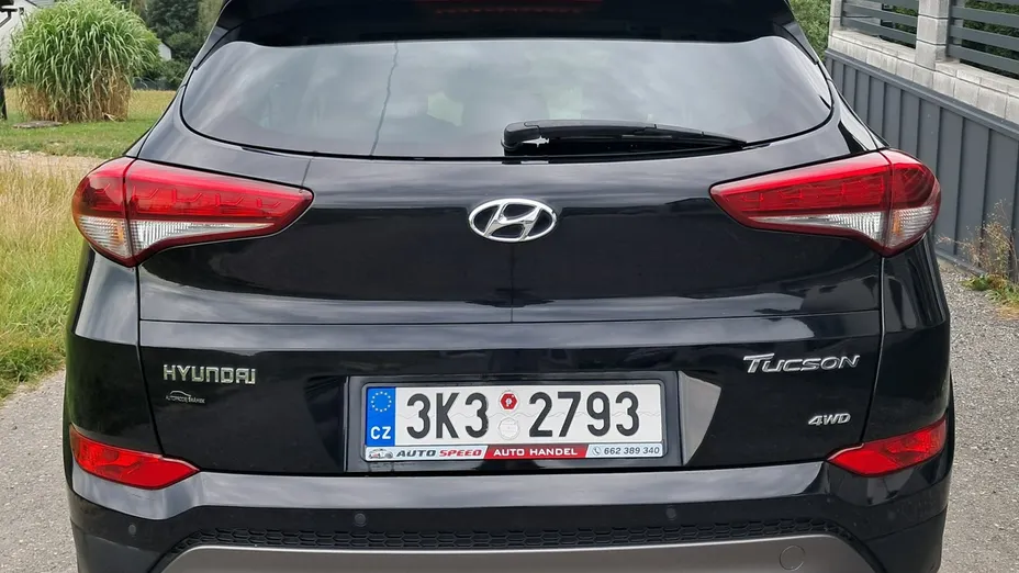 HYUNDAI Tucson -