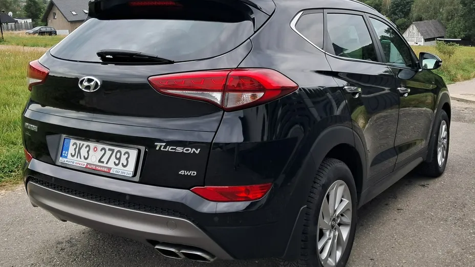 HYUNDAI Tucson -
