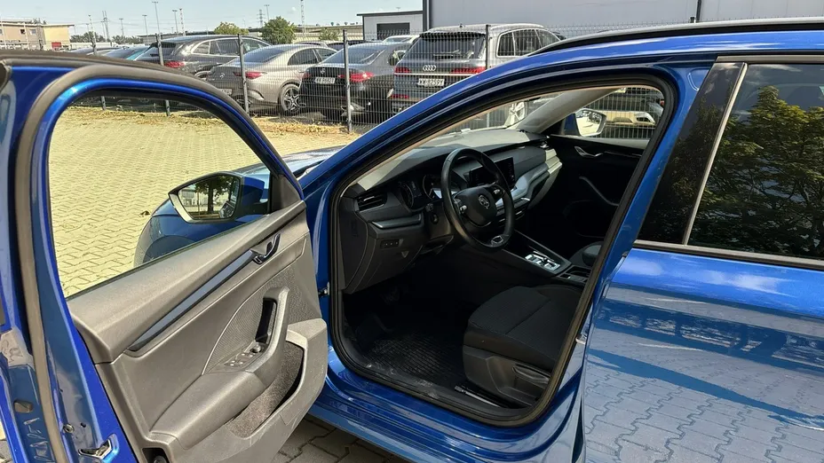SKODA Octavia -