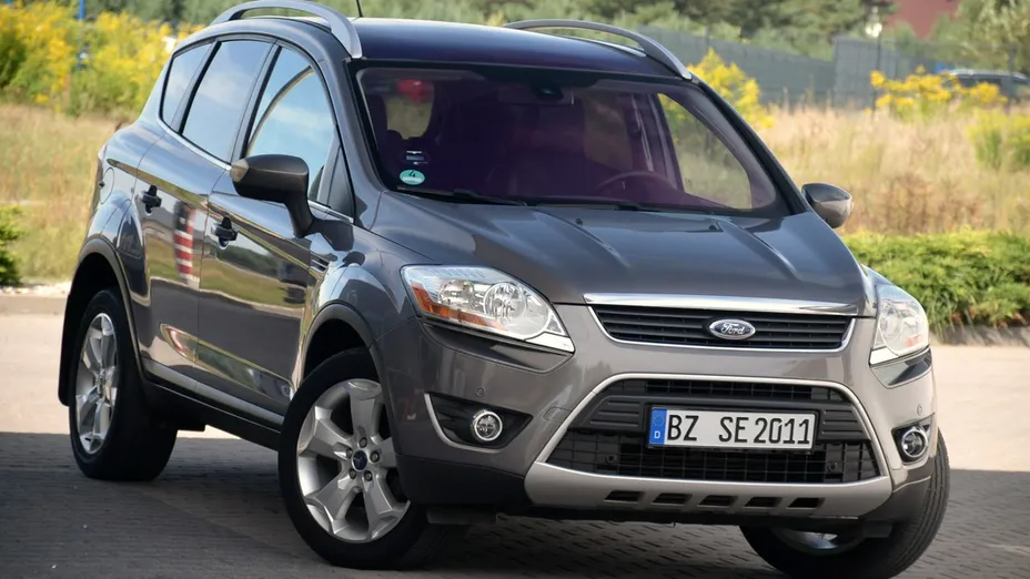 FORD Kuga -