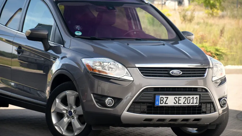FORD Kuga -