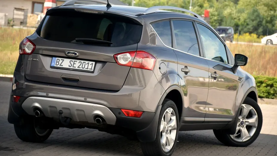 FORD Kuga -