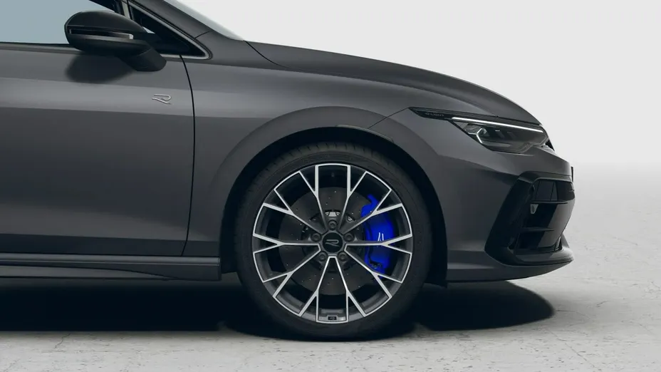 VOLKSWAGEN Golf -
