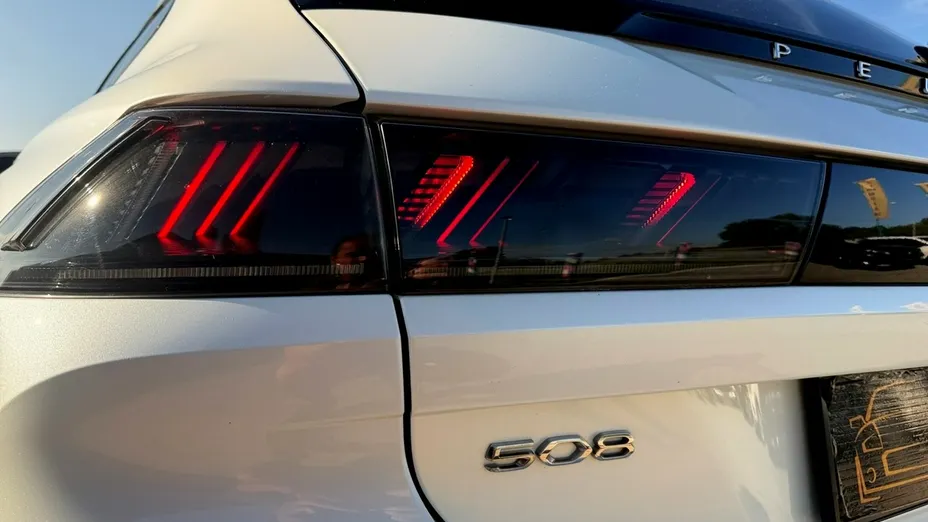 PEUGEOT 508 -