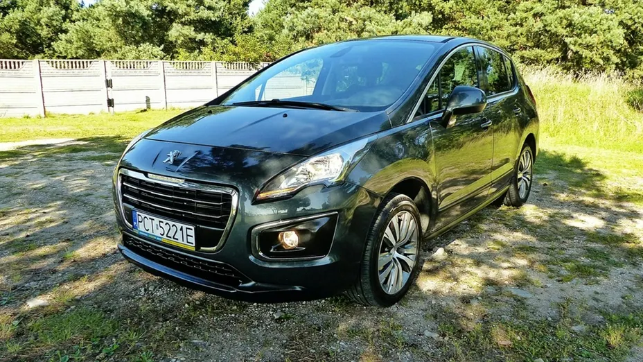 PEUGEOT 3008 -
