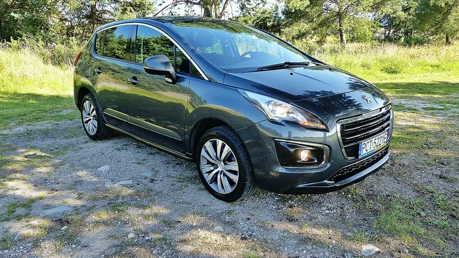 PEUGEOT 3008 -
