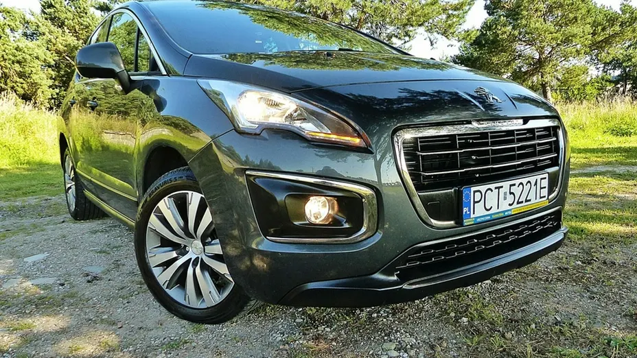 PEUGEOT 3008 -