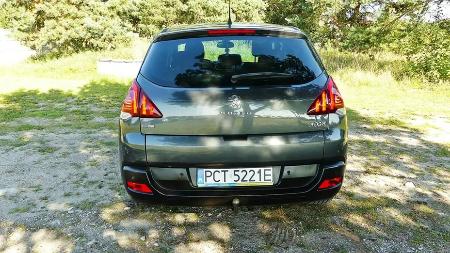 PEUGEOT 3008 -