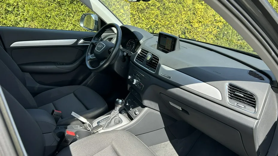 AUDI Q3 -