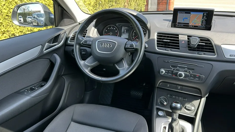 AUDI Q3 -