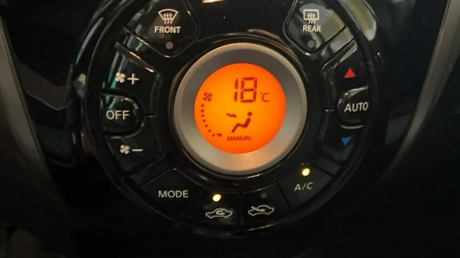 NISSAN Note -