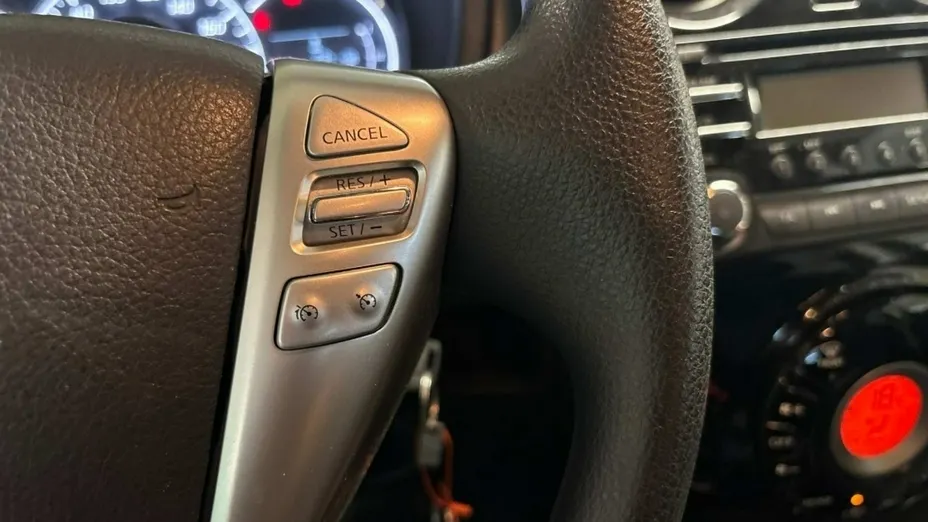 NISSAN Note -