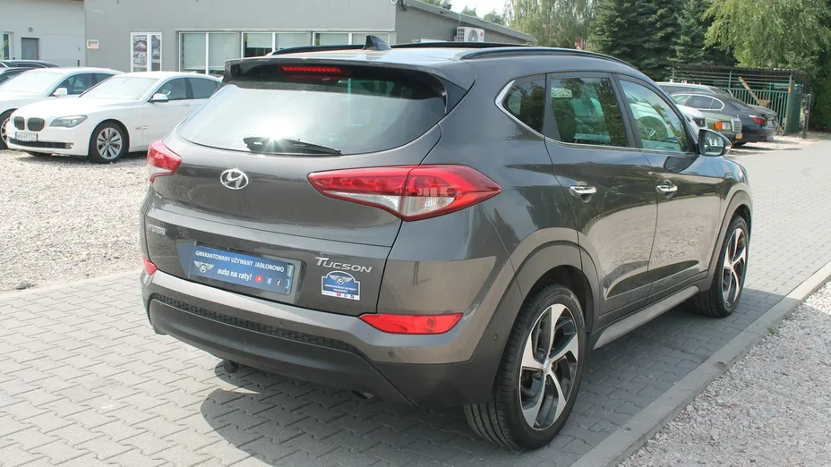 HYUNDAI Tucson -