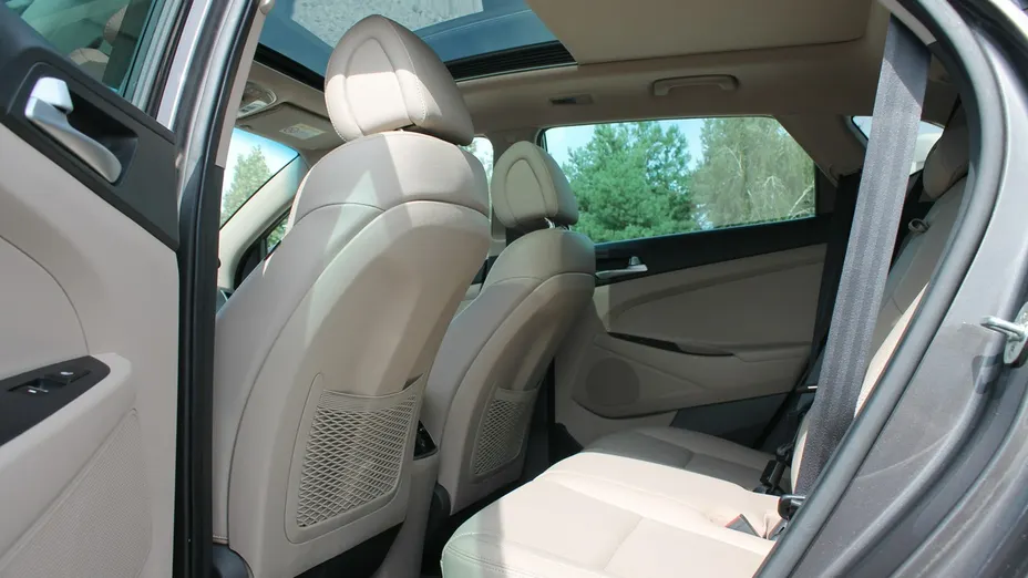 HYUNDAI Tucson -