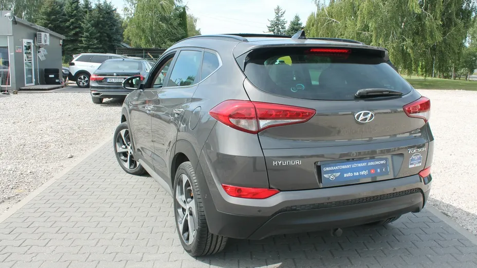HYUNDAI Tucson -