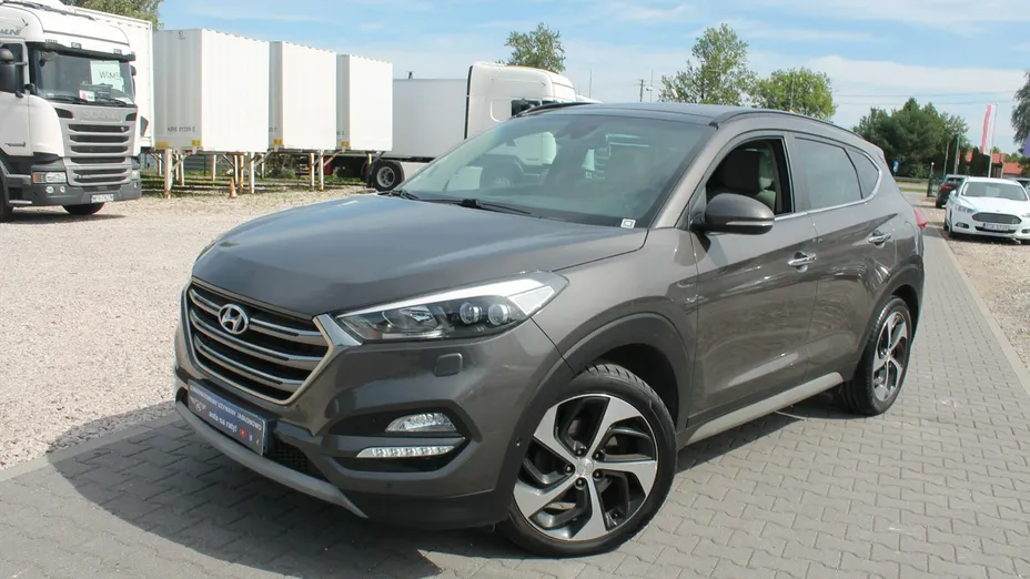 HYUNDAI Tucson -