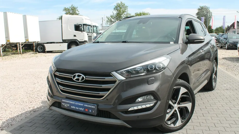 HYUNDAI Tucson -