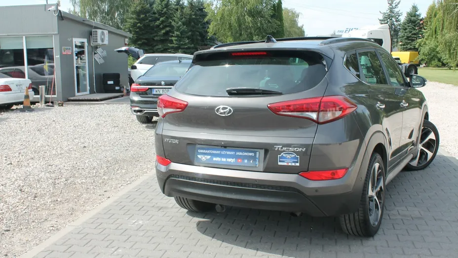 HYUNDAI Tucson -
