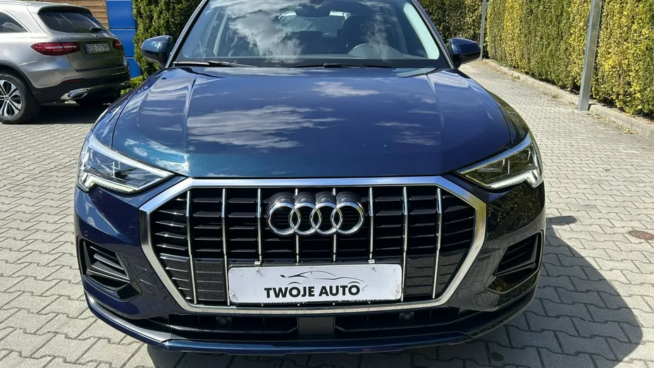 AUDI Q3 -
