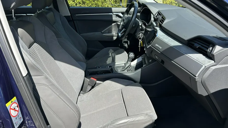 AUDI Q3 -