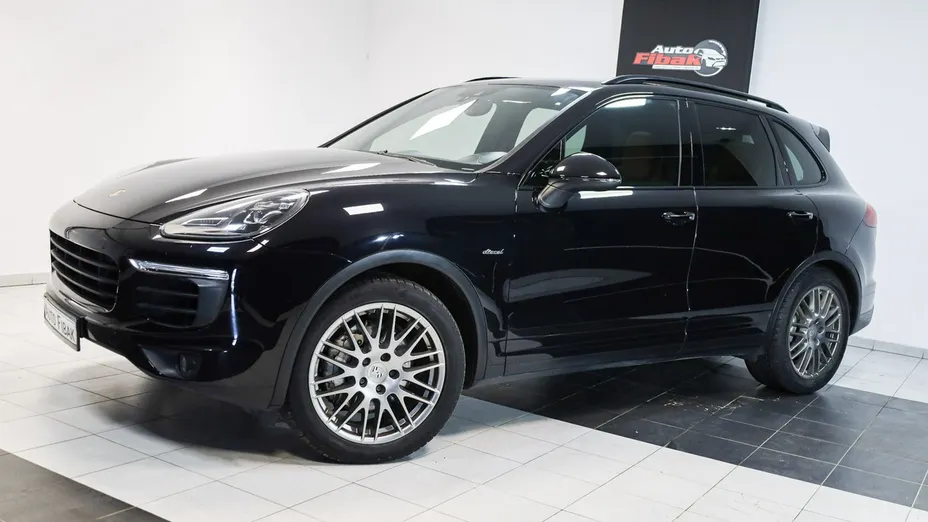 PORSCHE Cayenne -