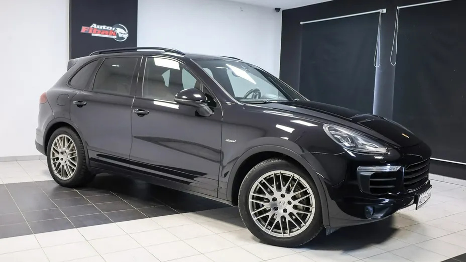 PORSCHE Cayenne -