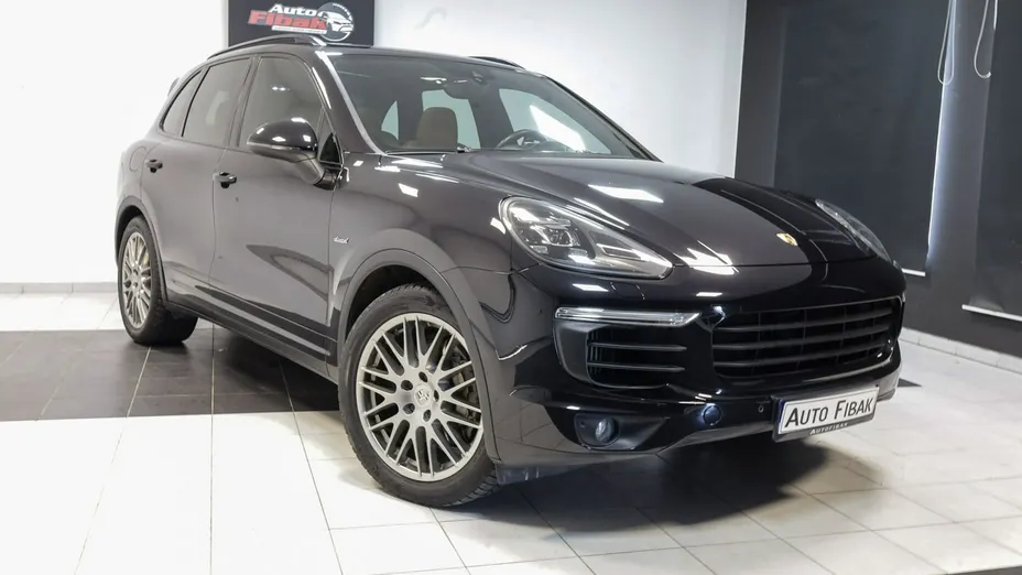 PORSCHE Cayenne -