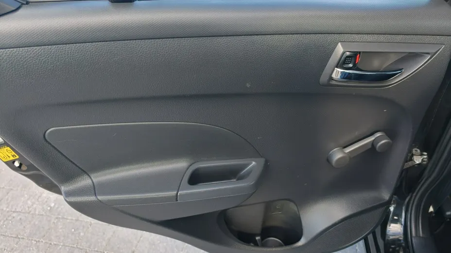 SUZUKI Swift -