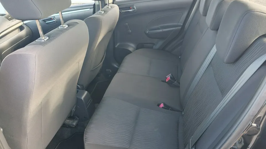 SUZUKI Swift -