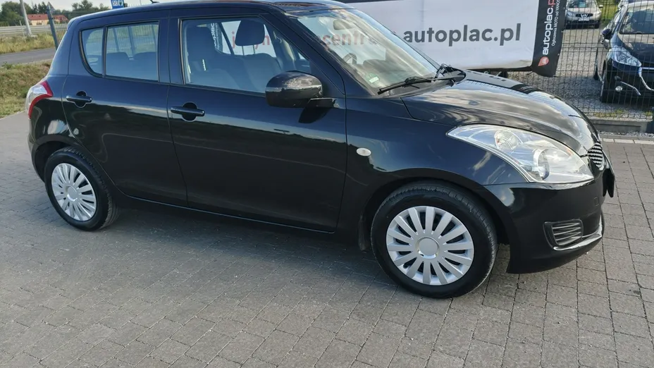 SUZUKI Swift -