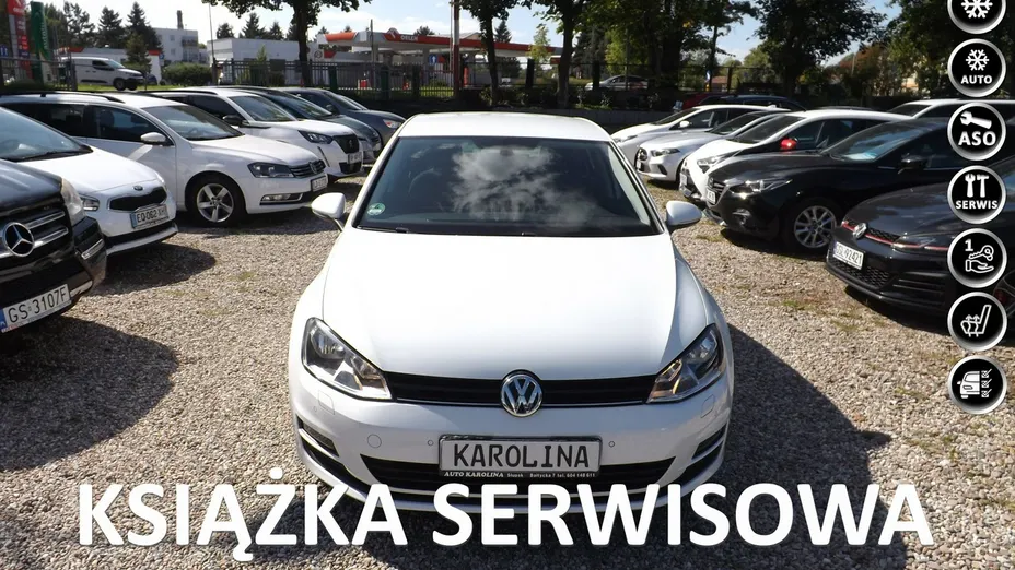 VOLKSWAGEN Golf -