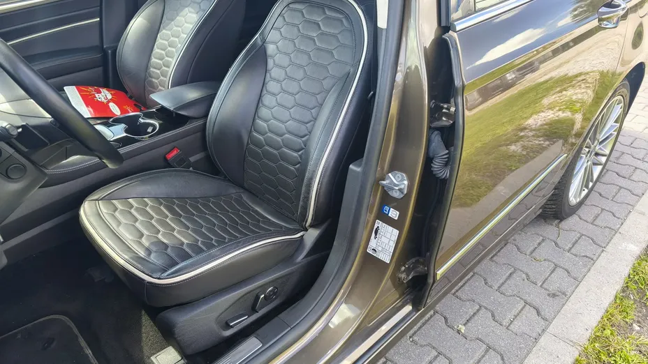 FORD Mondeo -