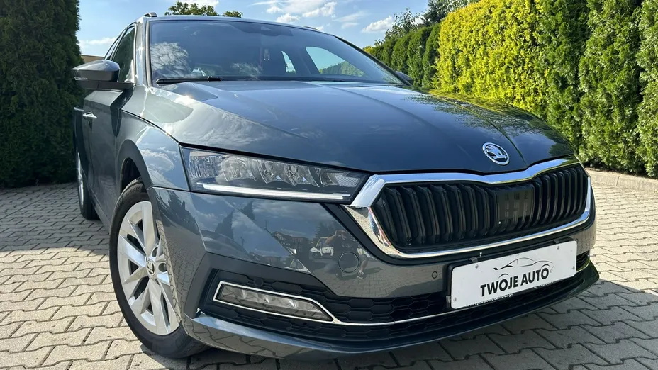 SKODA Octavia -