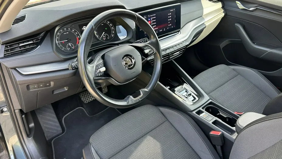 SKODA Octavia -