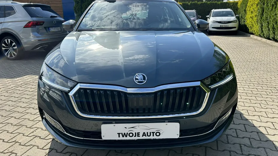 SKODA Octavia -