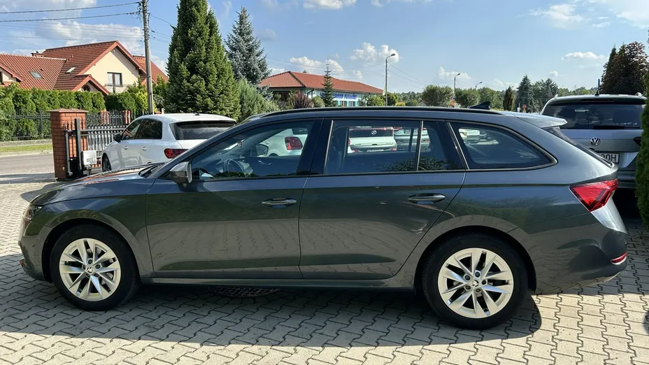 SKODA Octavia -