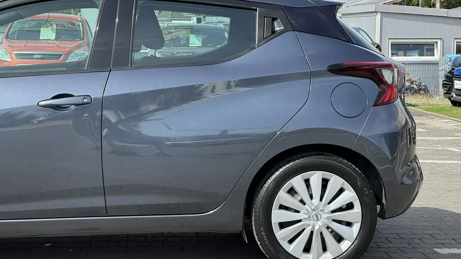 NISSAN Micra -