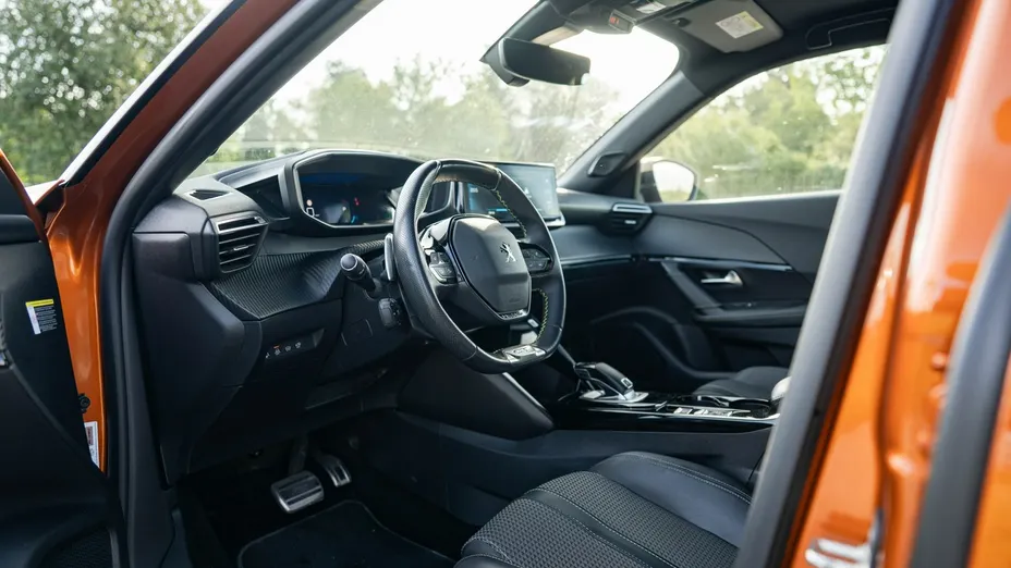 PEUGEOT 2008 -