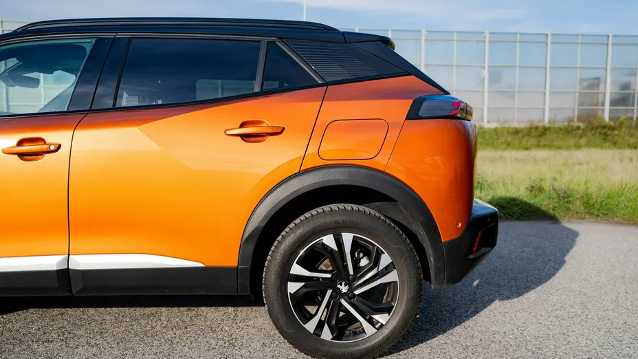PEUGEOT 2008 -