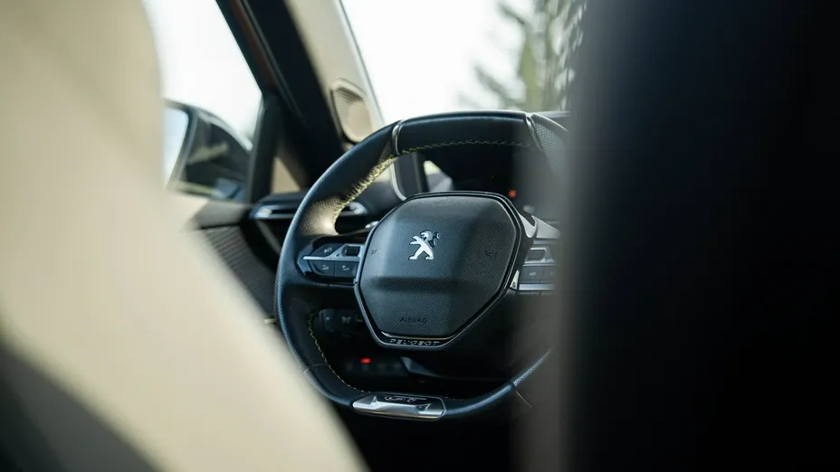 PEUGEOT 2008 -