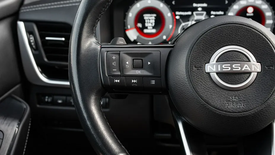 NISSAN Qashqai -