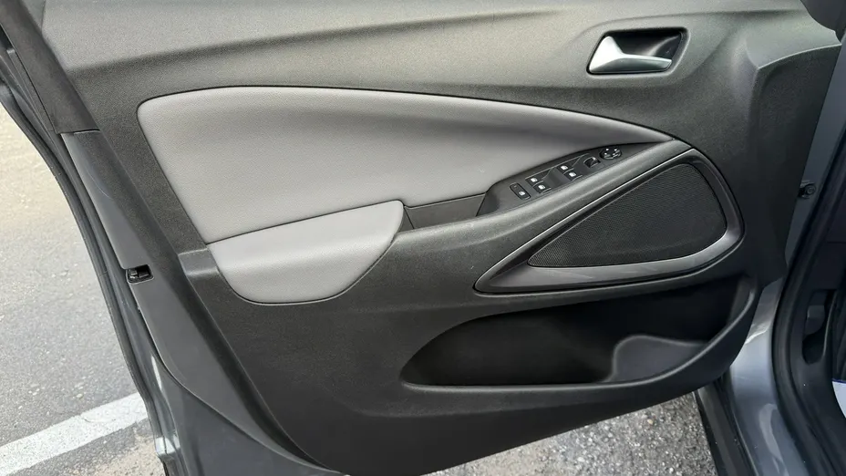 OPEL Crossland X -